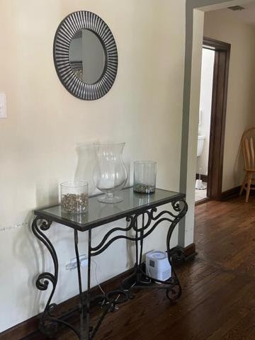 Clean, Spacious, Inexpensive Queen Br Hotell Chicago Exteriör bild