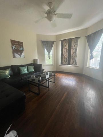 Clean, Spacious, Inexpensive Queen Br Hotell Chicago Exteriör bild